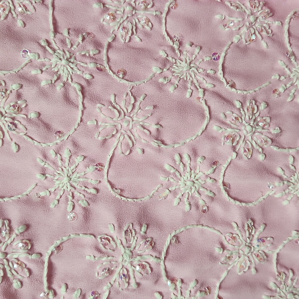 Embroidered Blouse - Picture 4 of 5